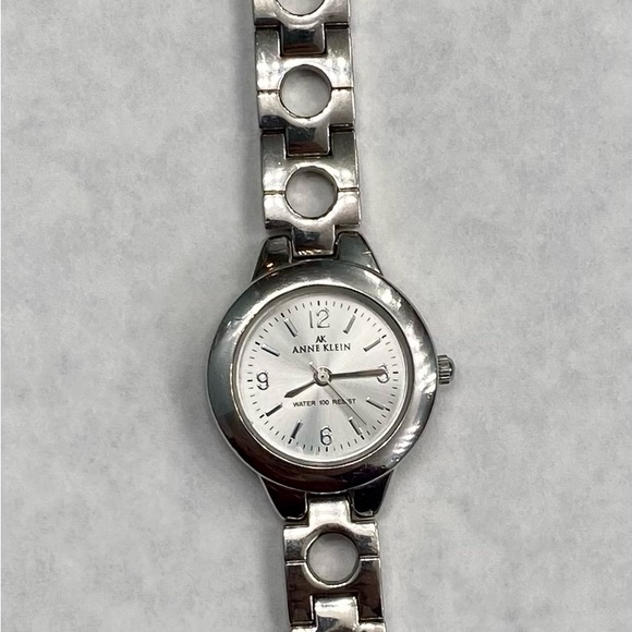 Anne Klein silver bracelet watch. This watch will come in its original box. - Picture 2 of 6